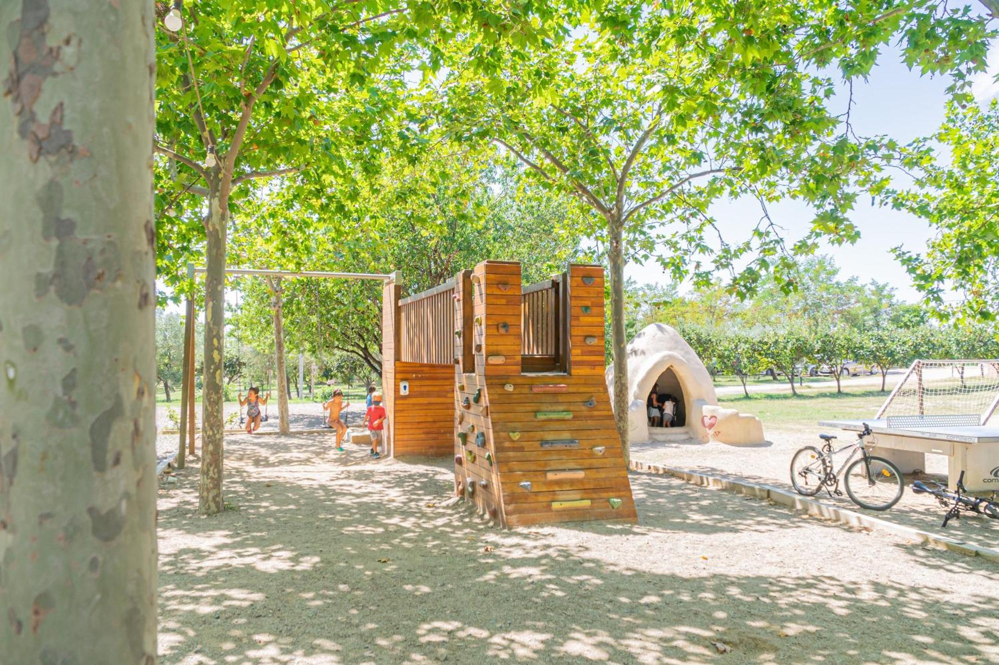 Hotel Ecologic Vinyols Camp Vinyols i Els Arcs Exteriér fotografie